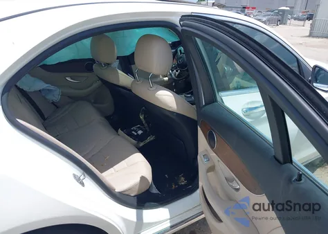 2021 Mercedes-Benz C 300 4Matic from USA, damaged, VIN W1KWF8EB4MR637790